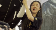 主演新剧《肯尼迪》聚焦著名政治家族 2 堪比时装周!
